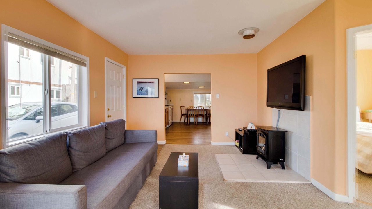 Photo of Livingroom in Netarts