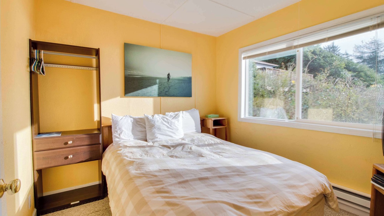 Photo of Bedroom in Netarts