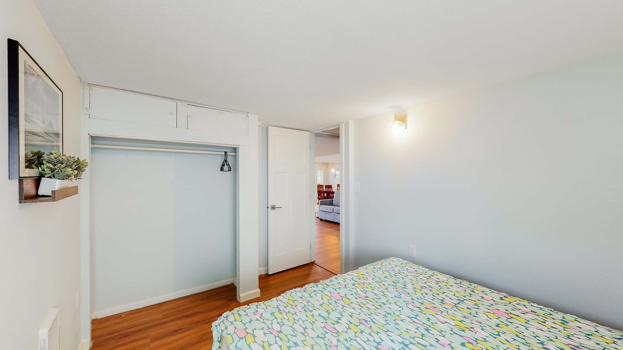 Photo of Bedroom in Netarts