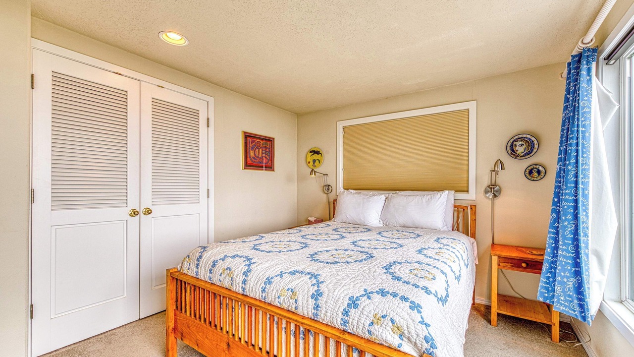 Photo of Bedroom in Oceanside
