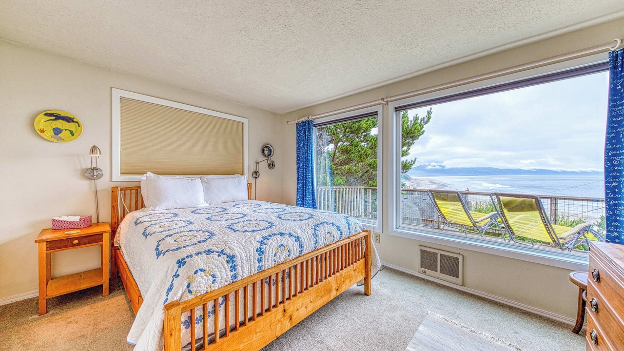 Photo of Bedroom in Oceanside