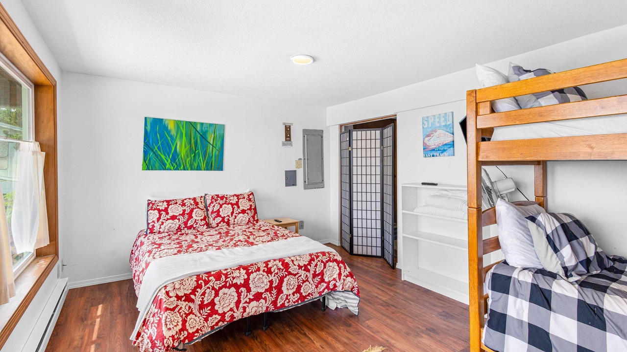 Photo of Bedroom in Oceanside