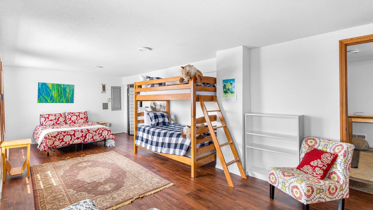 Photo of Bedroom in Oceanside