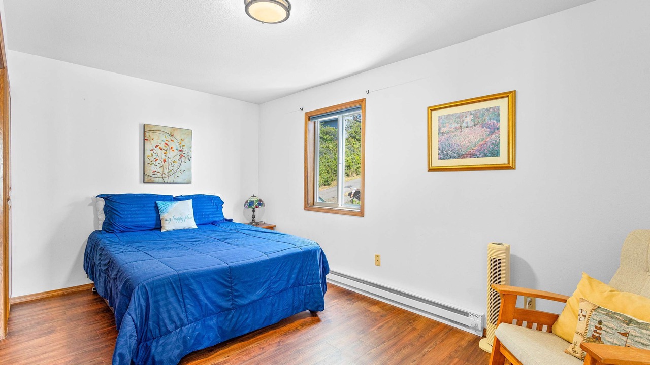 Photo of Bedroom in Oceanside
