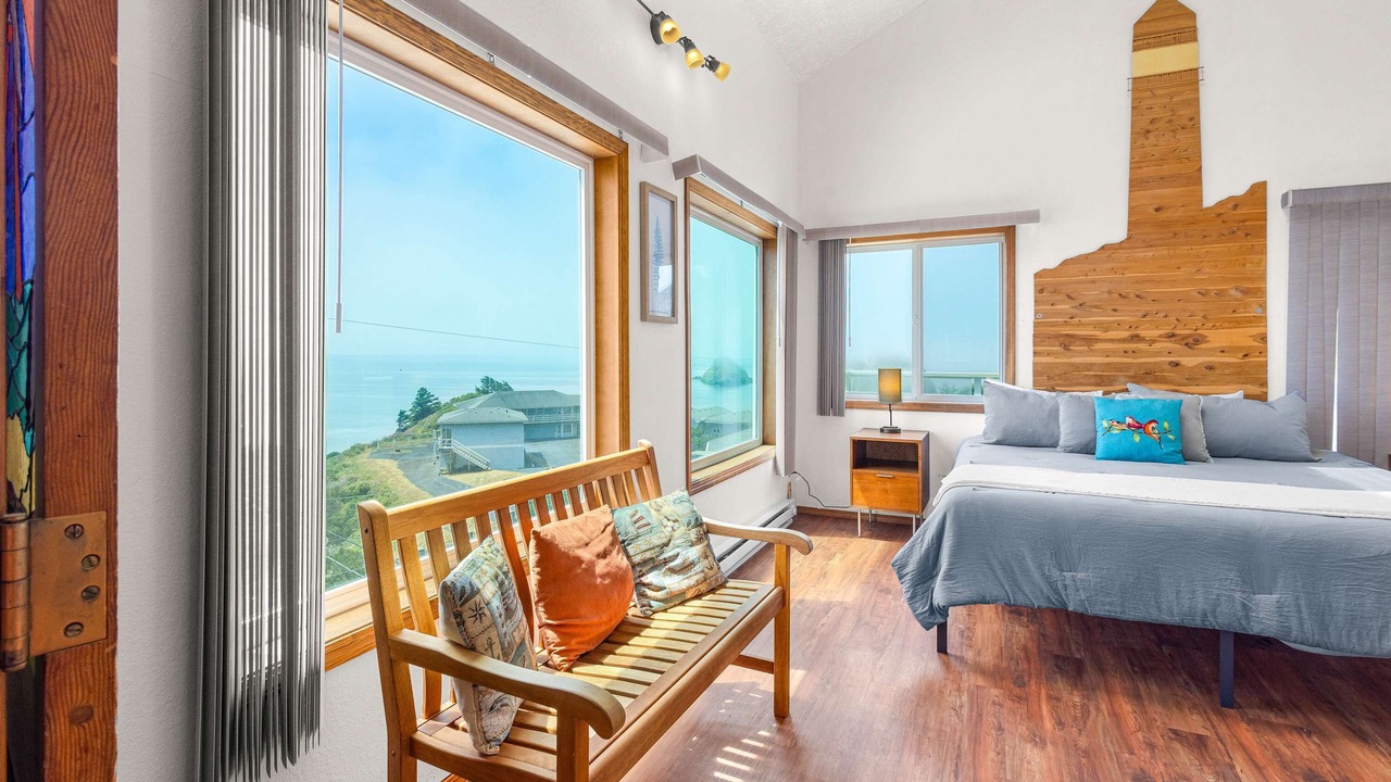 Photo of Bedroom in Oceanside