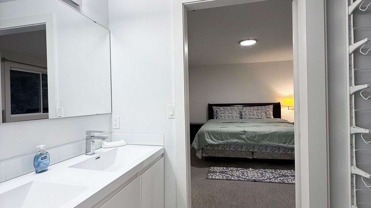 Photo of Bathroom in Inglewood-Finn Hill