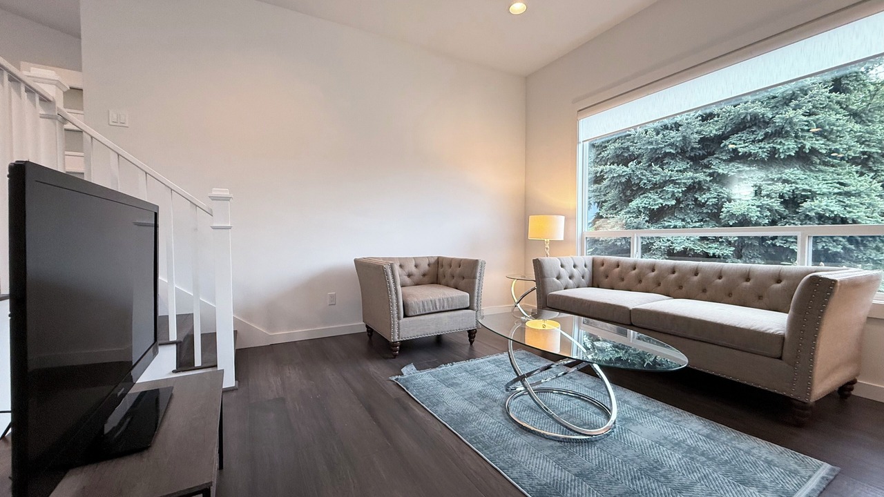 Photo of Livingroom in Inglewood-Finn Hill