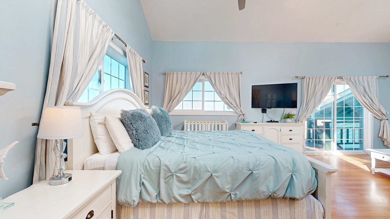 Photo of Bedroom in Fort Bragg
