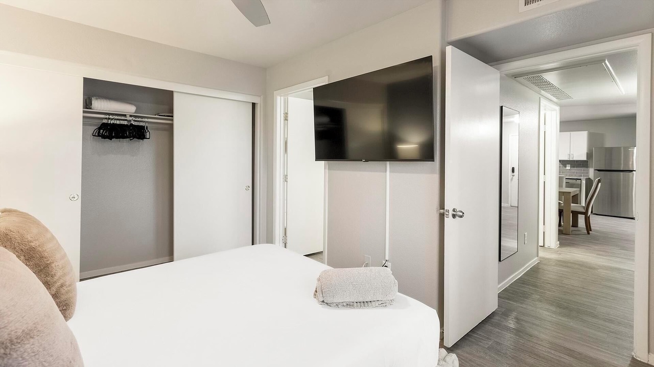 Photo of Bedroom in Whitney