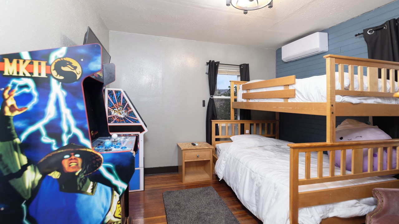 Photo of Bedroom in Downtown Klamath Falls