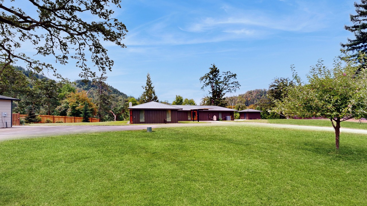 Photo of Outdoor in Myrtle Creek