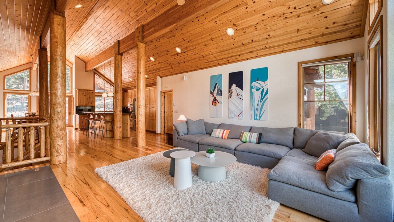 Photo of Livingroom in Alpine Meadows