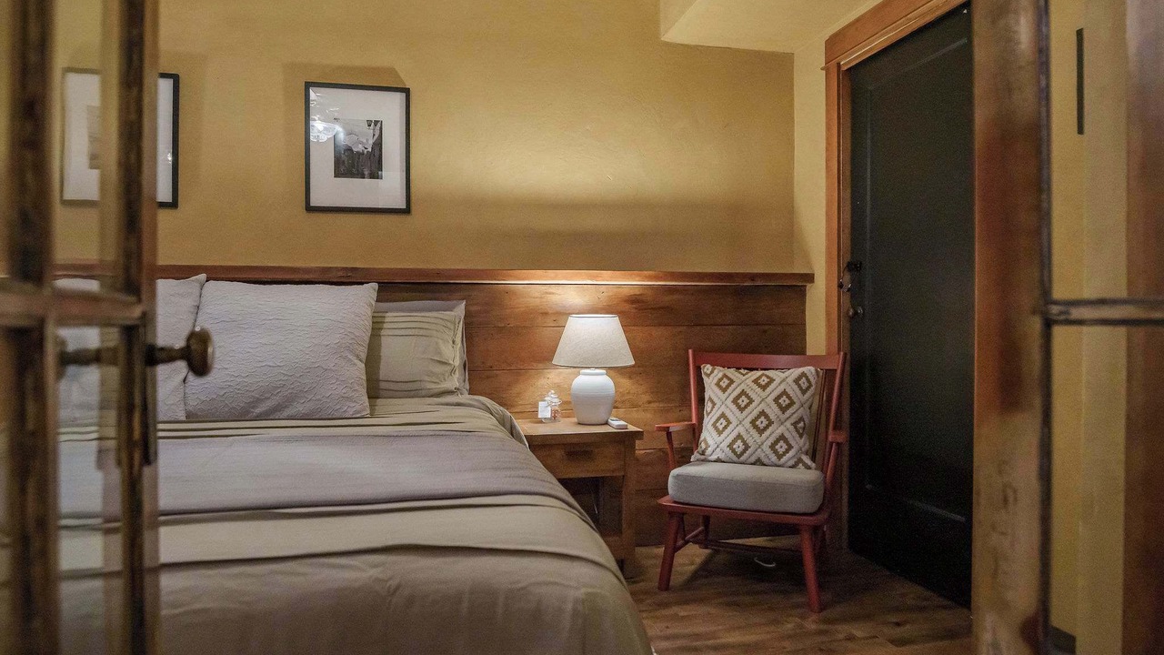 Photo of Bedroom in Sellwood-Moreland