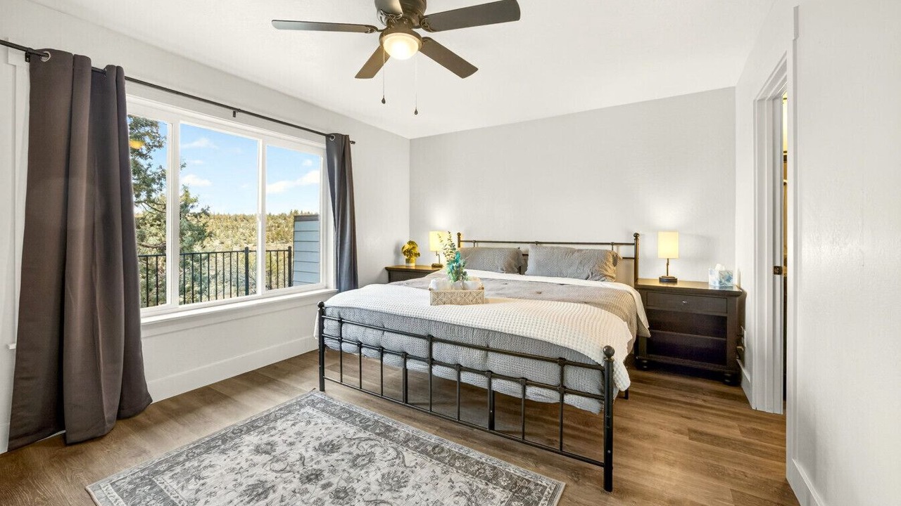 Photo of Bedroom in Klamath Falls