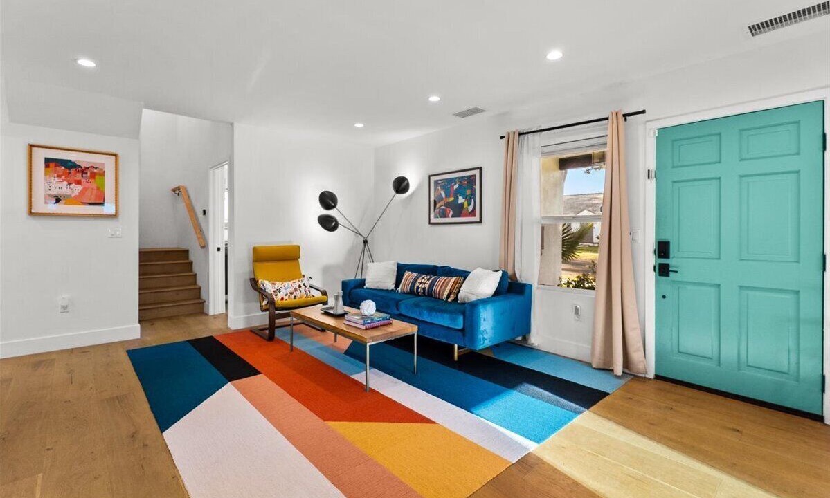 Photo of Livingroom in Crenshaw