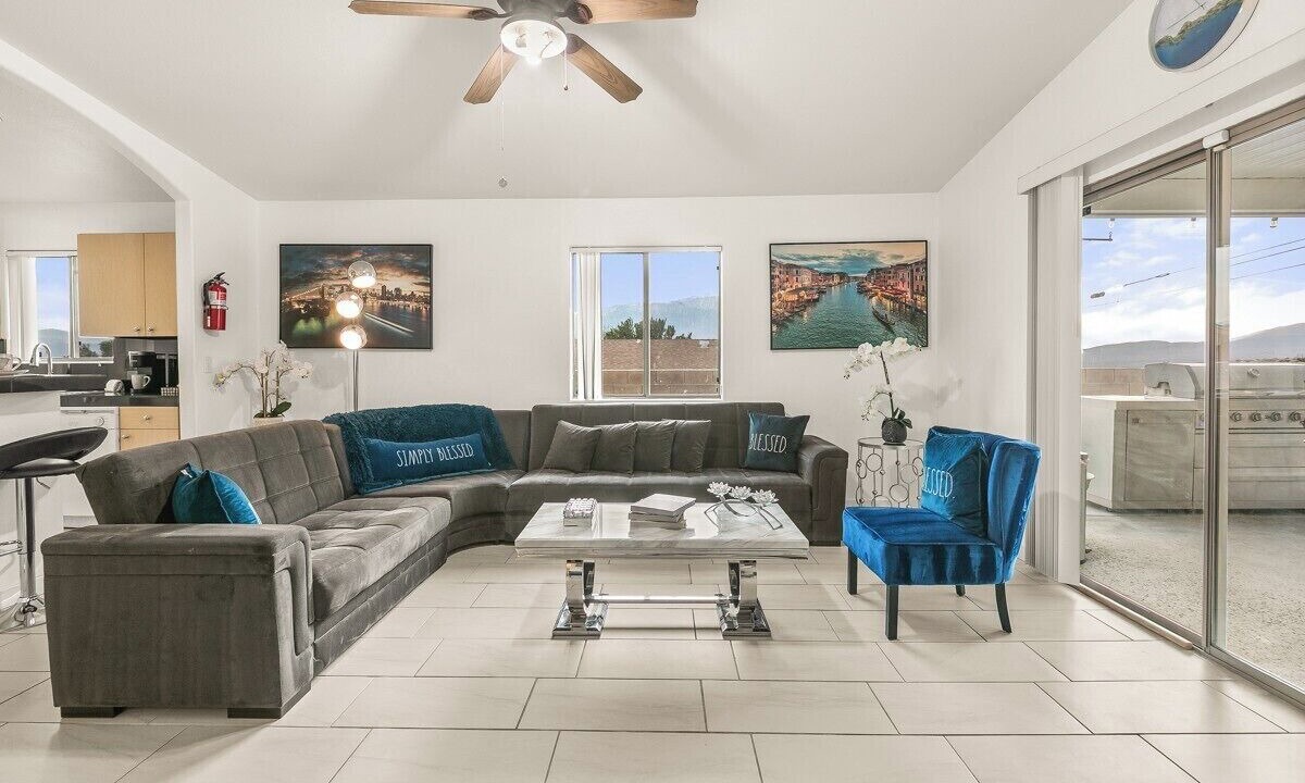 Photo of Livingroom in Desert Hot Springs