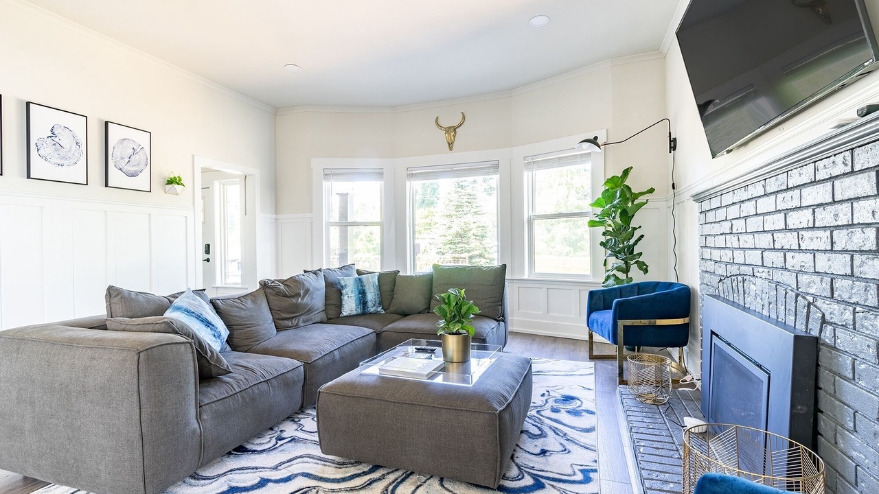 Photo of Livingroom in Arbor Heights