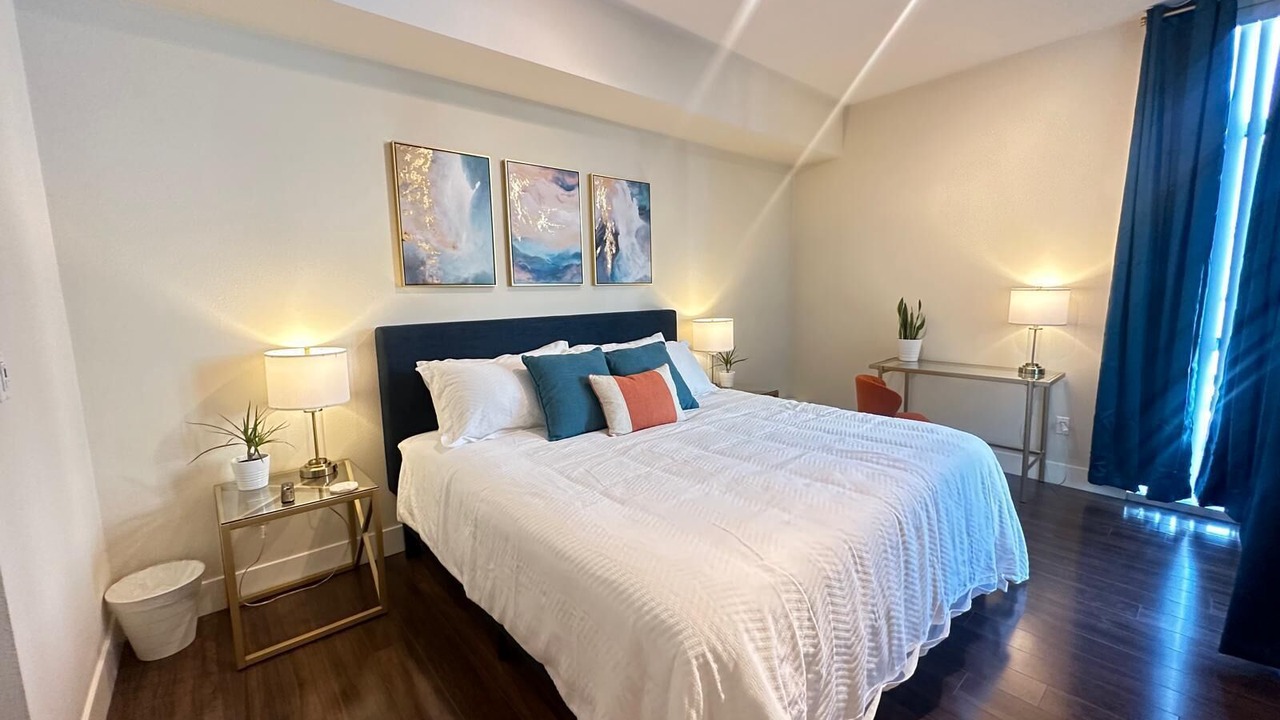 Photo of Bedroom in Downtown