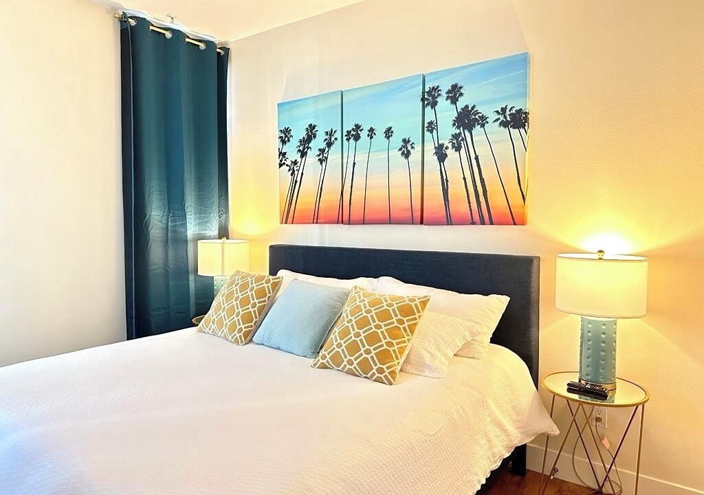 Photo of Bedroom in Downtown