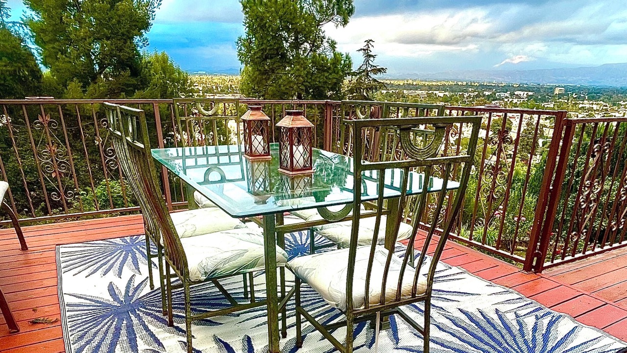 Photo of Outdoor in Sherman Oaks