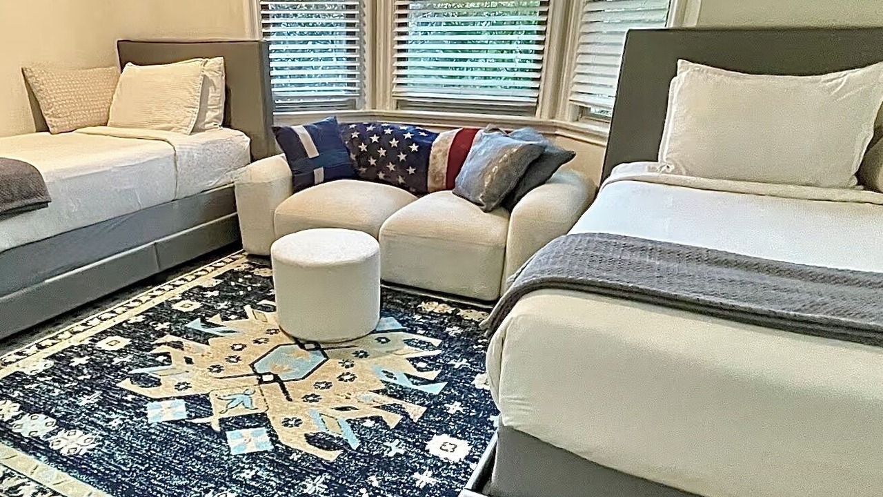 Photo of Bedroom in Sherman Oaks