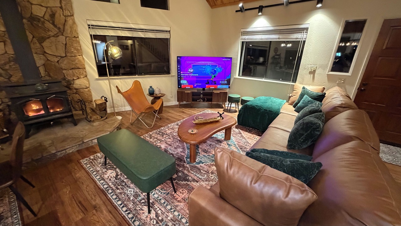 Photo of Livingroom in Camp Connell