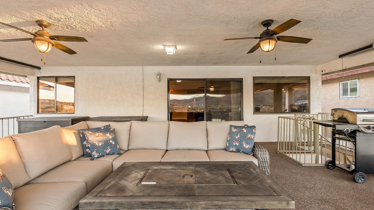Photo of Livingroom in Holiday Shores