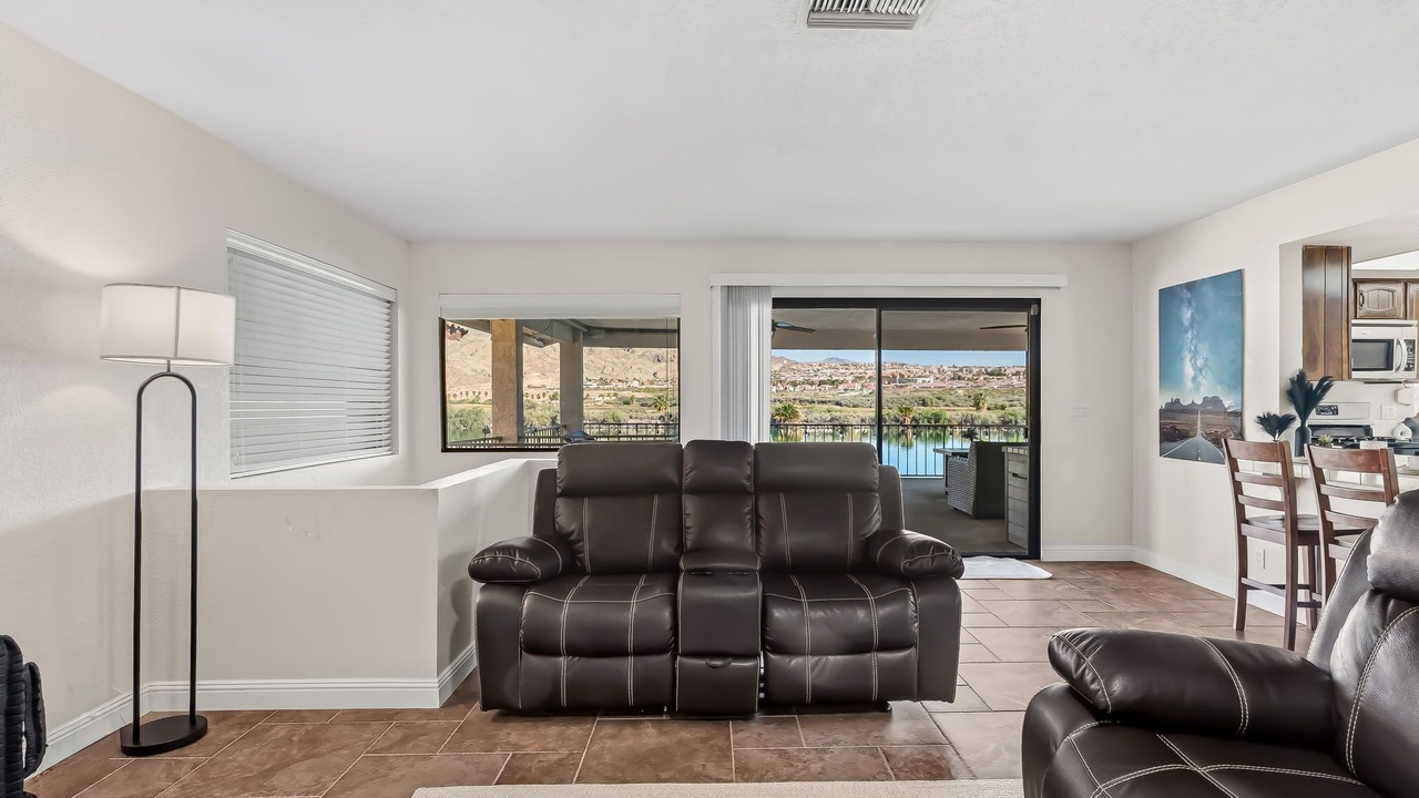 Photo of Livingroom in Holiday Shores