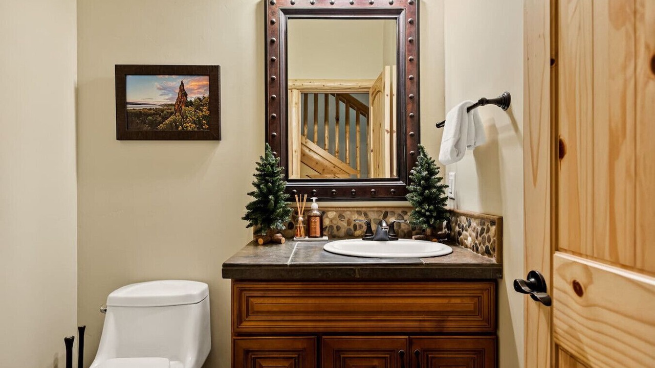 Photo of Bathroom in Eagle Mountain Estates