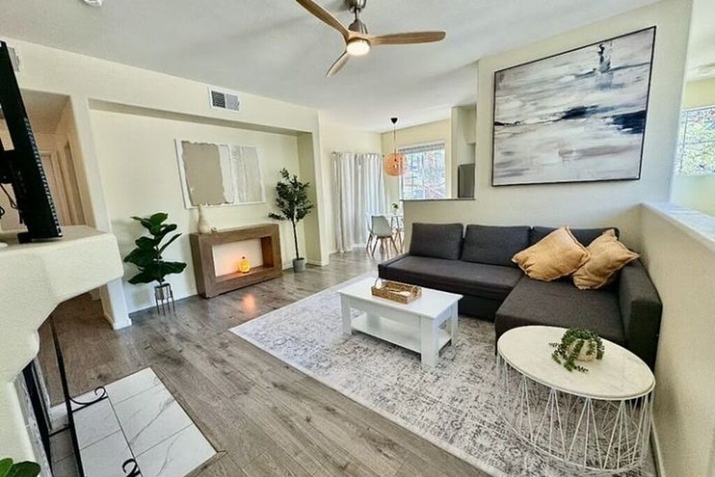 Photo of Livingroom in Rhodes Ranch