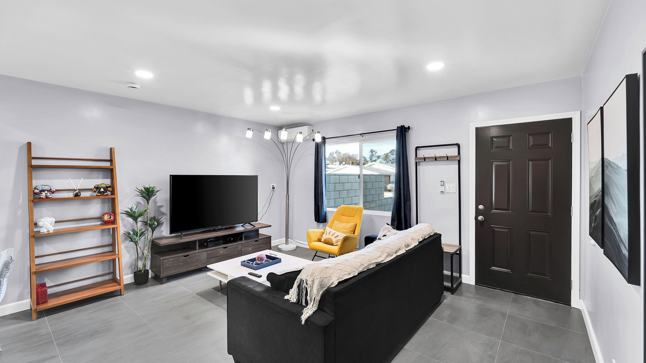 Photo of Livingroom in South San Gabriel