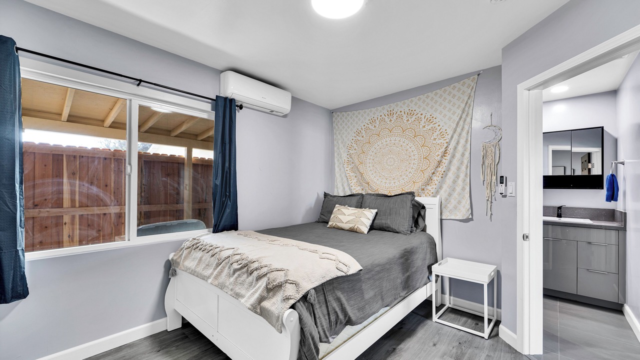Photo of Bedroom in South San Gabriel