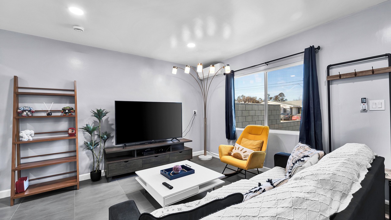 Photo of Livingroom in South San Gabriel
