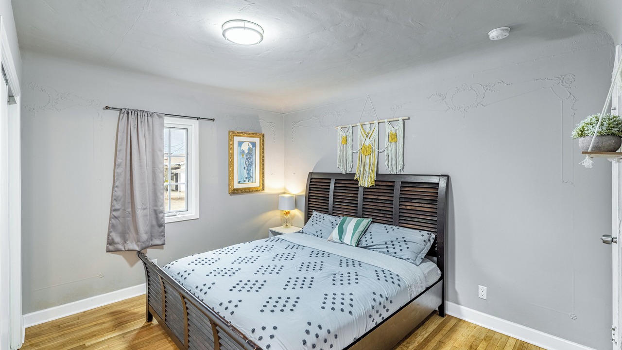 Photo of Bedroom in South San Gabriel