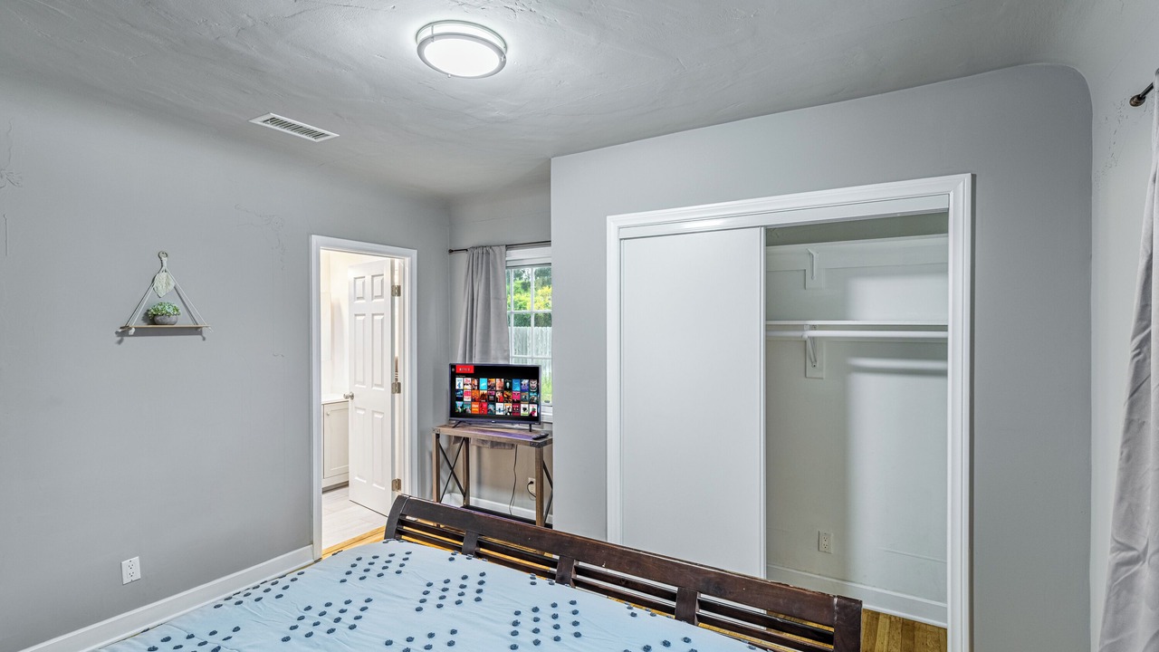 Photo of Bedroom in South San Gabriel