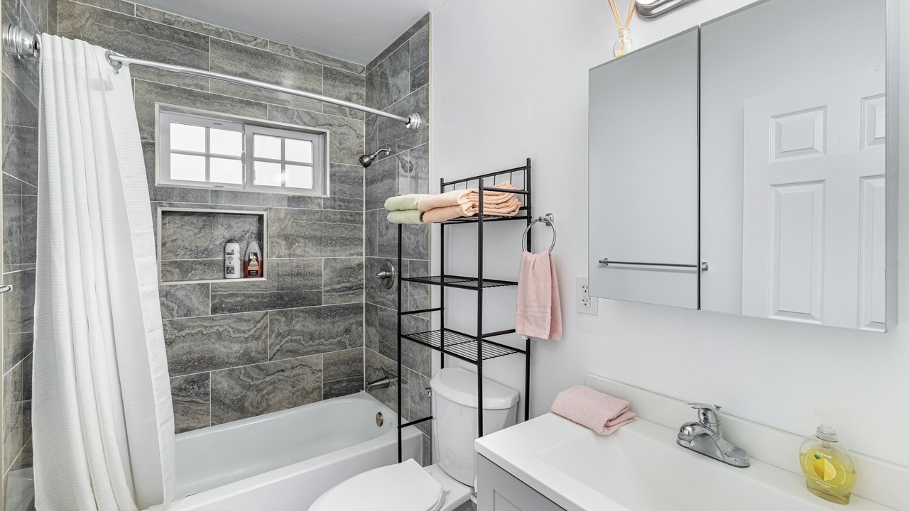 Photo of Bathroom in South San Gabriel