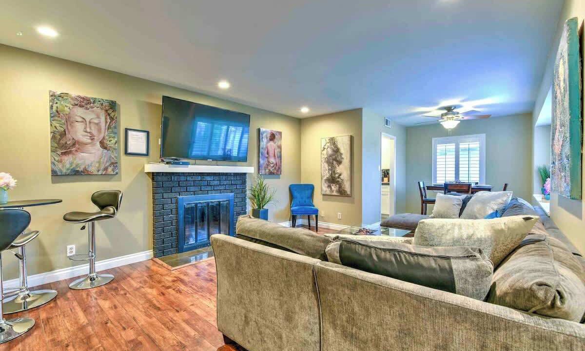 Photo of Livingroom in Placentia