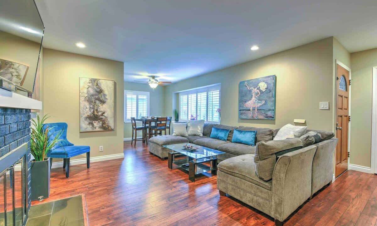 Photo of Livingroom in Placentia