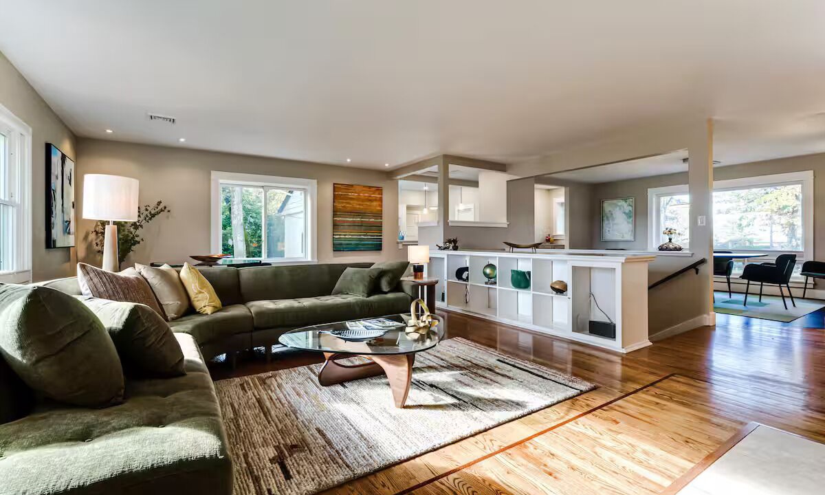 Photo of Livingroom in Eugene