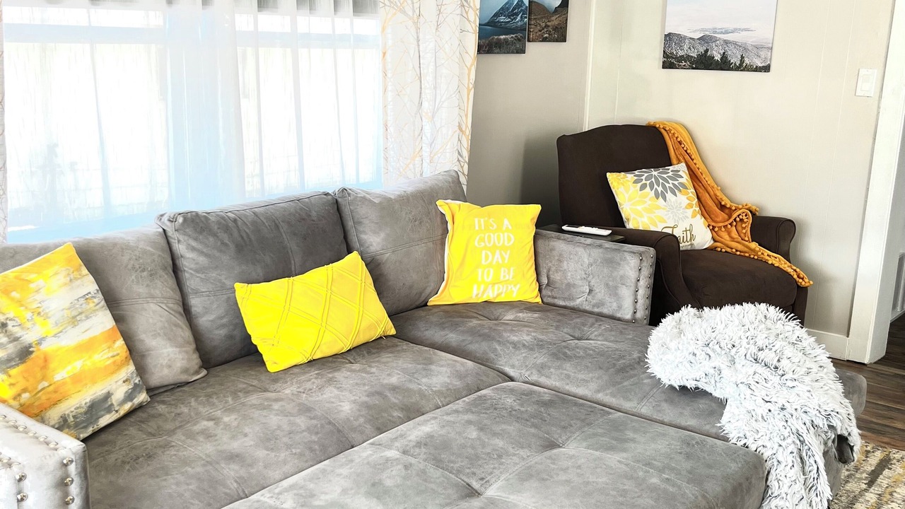 Photo of Livingroom in Hawthorne
