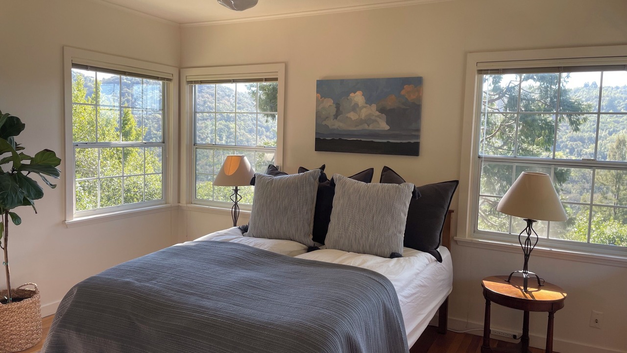 Photo of Bedroom in Healdsburg