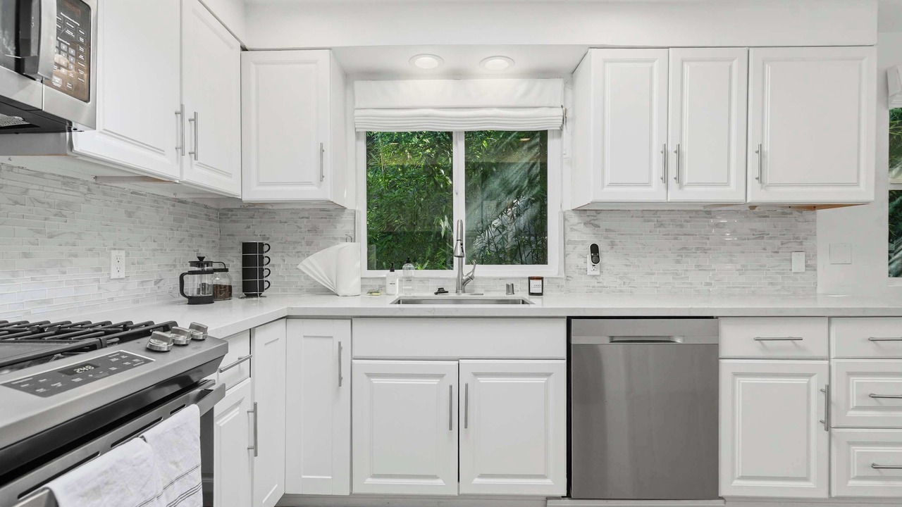 Photo of Bedroom in Beverly Glen
