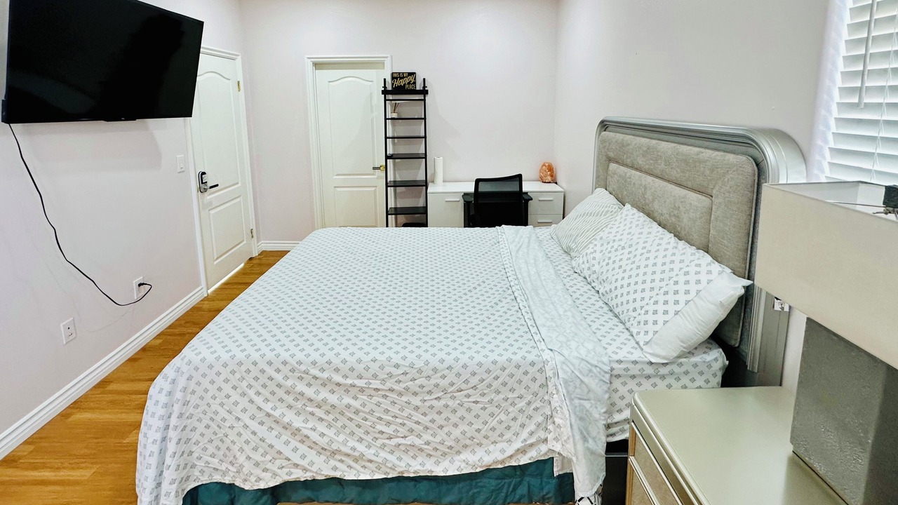Photo of Bedroom in Rosemead