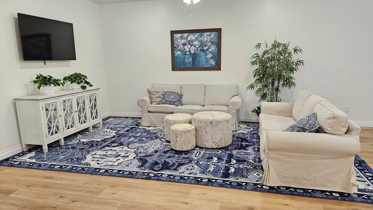 Photo of Livingroom in New Harmony