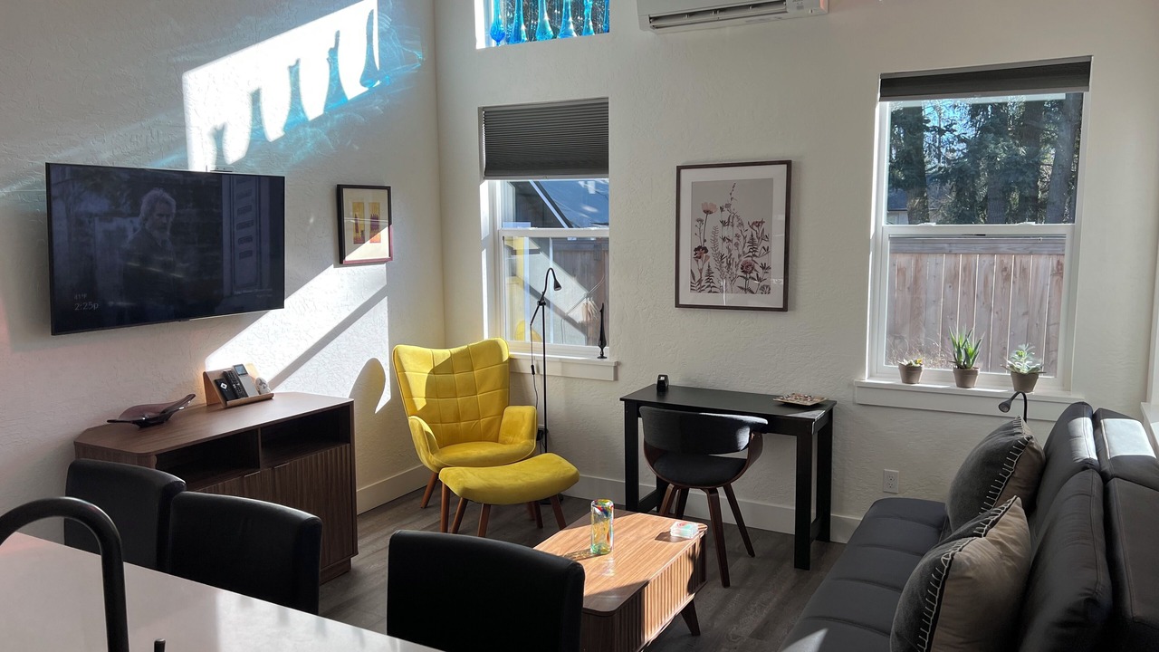 Photo of Livingroom in Eugene