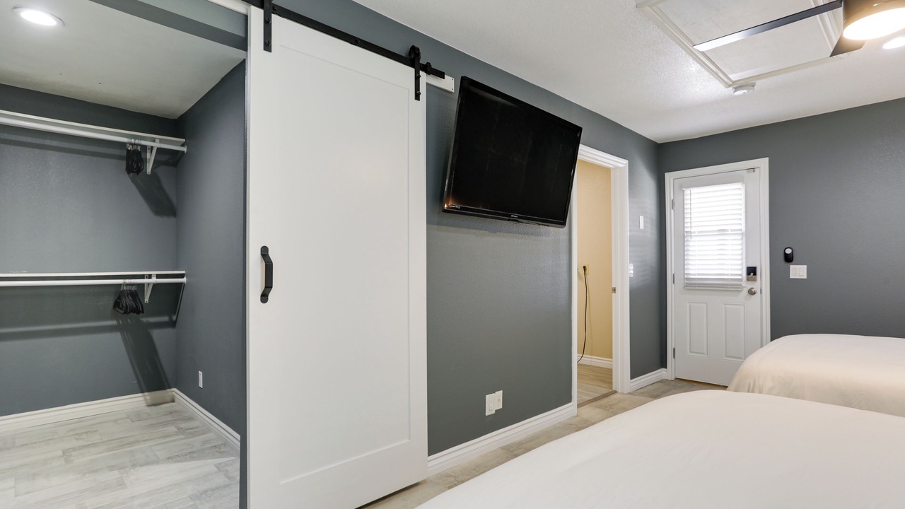 Photo of Bedroom in Rainbow Park