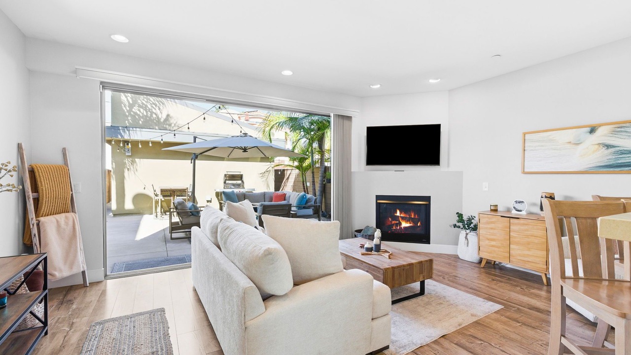Photo of Livingroom in Crown Point