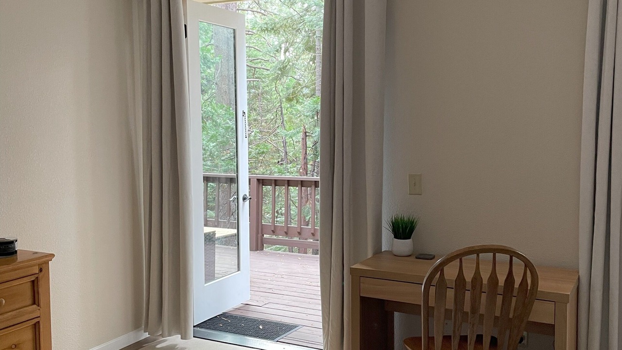 Photo of Bedroom in Lake Almanor Country Club
