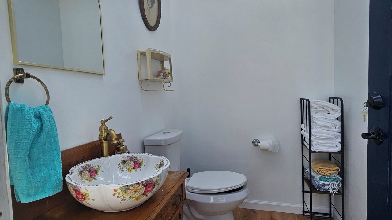 Photo of Bathroom in Scottsburg