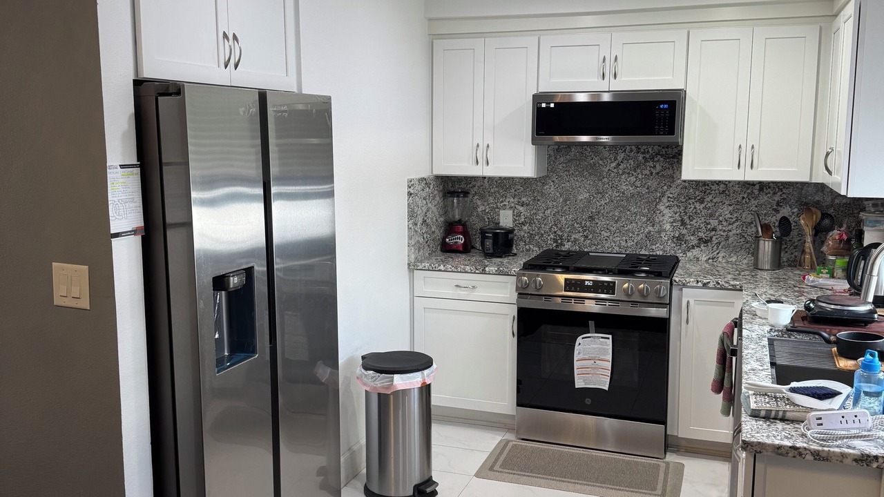 Photo of Kitchen in Canoga Park
